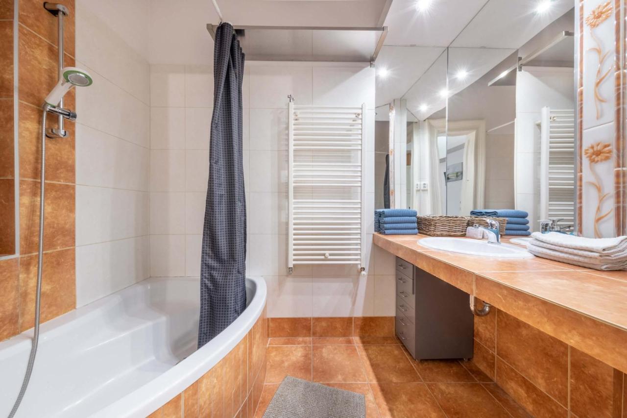 Anastasia 2 Bedrooms Apartment On Vaci Utca 부다페스트 외부 사진