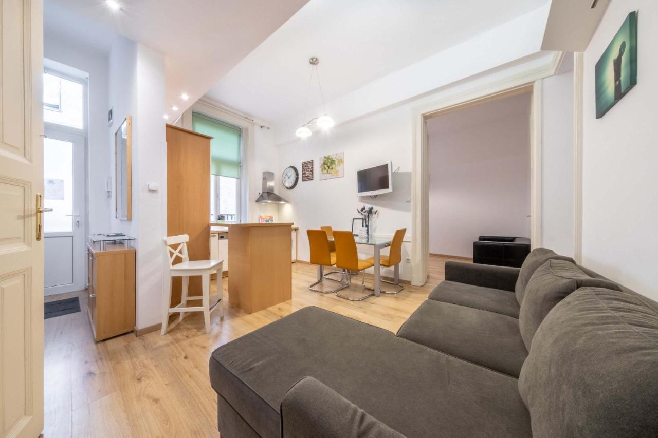 Anastasia 2 Bedrooms Apartment On Vaci Utca 부다페스트 외부 사진